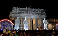 Yunus Addresses German Unification Day 2018 Celebration at Brandenburg Gate