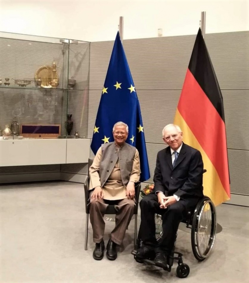 Speaker of German Parliament meets Yunus to Discuss Social Business